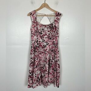 White House Black Market Floral Midi Dress Size 10 Side Pockets Fit & Flare